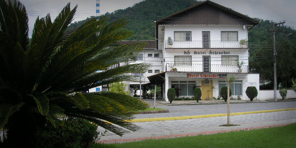 Pousadas em Schroeder, Hotéis em Schroeder - SC - Restaurantes